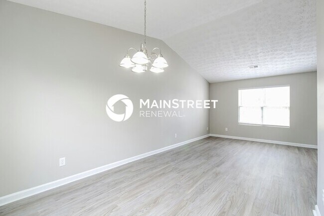 Foto del edificio - 3 Bedroom Pet-Friendly Home in Stone Mountain, GA with Main Street Renewal