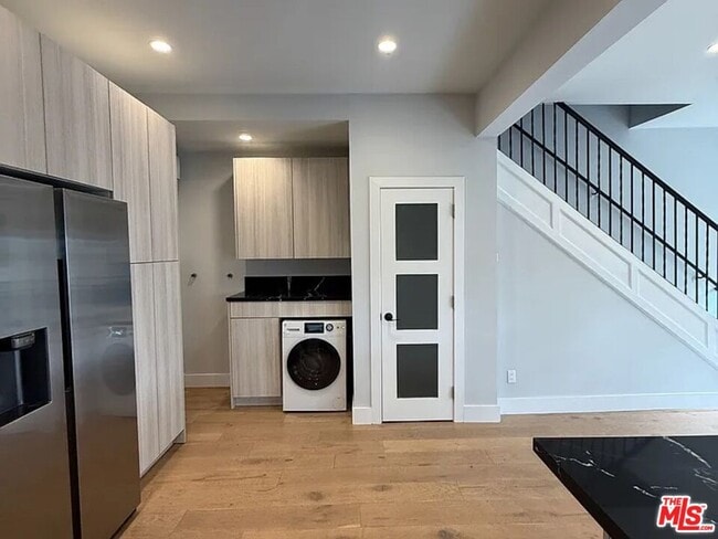 Building Photo - 813 14th St