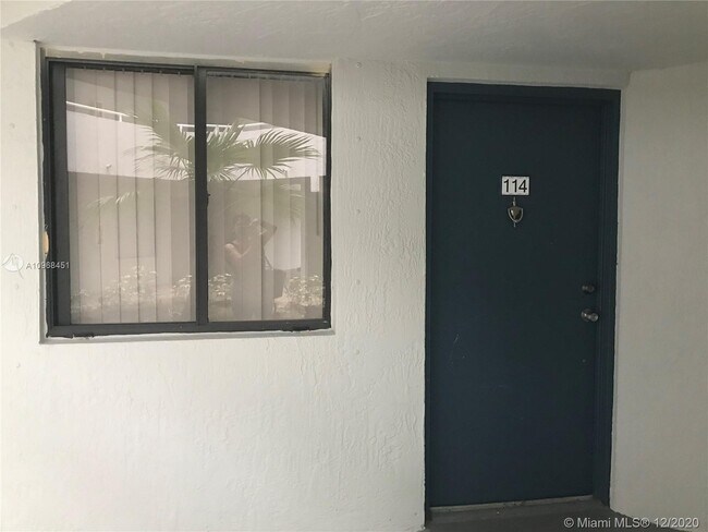 Foto del edificio - 8205 SW 152nd Ave