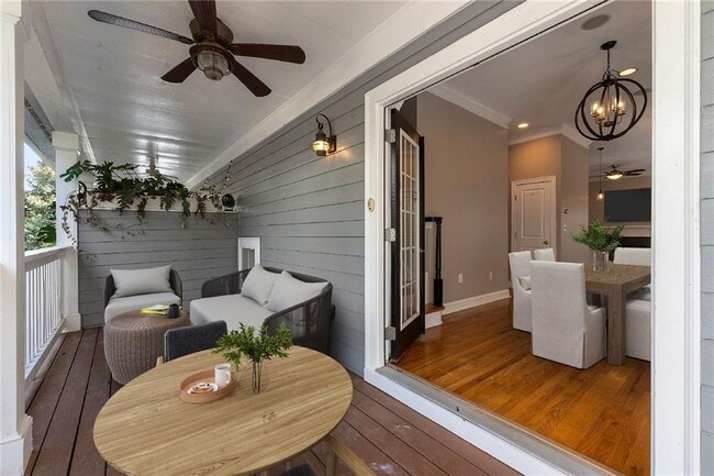 Foto del edificio - 267 Carlyle Park Dr