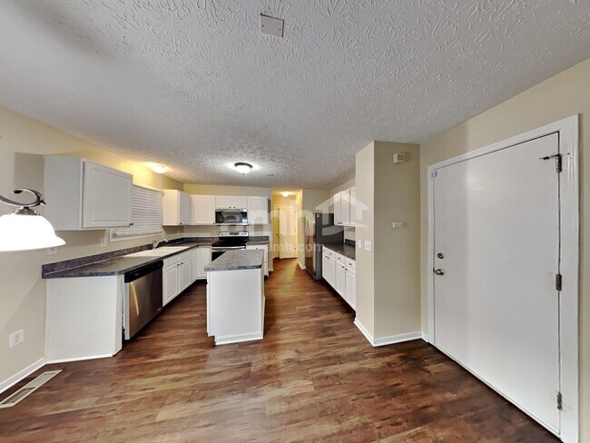 Foto del edificio - 5477 Buxley Dr