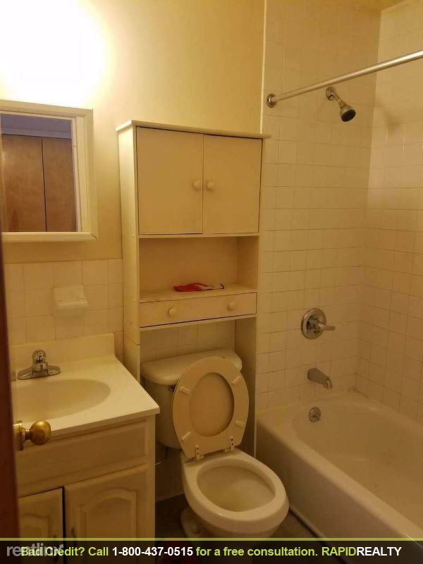 Foto del edificio - 440 Putnam Ave