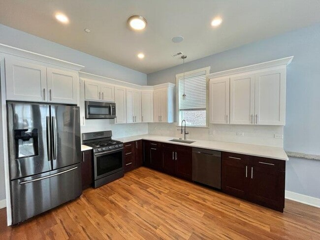 Building Photo - 4531 Forest Ave