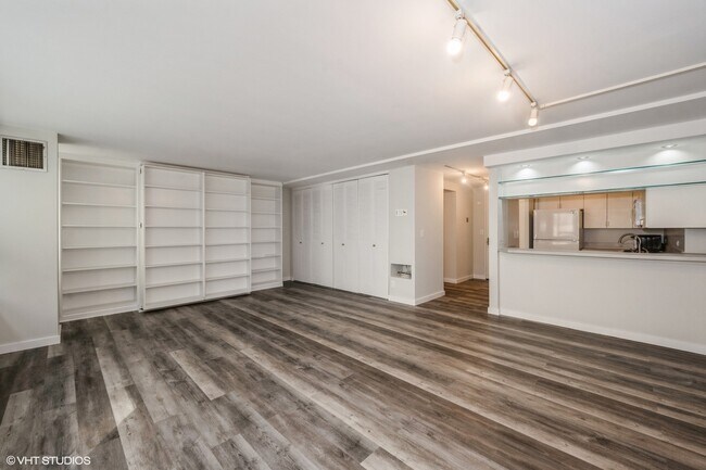 Foto del edificio - 233 E Erie St