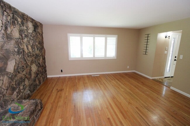 Foto del edificio - $4795 - 3 Bd/2 Ba Two Story Single Family Home in West San Jose