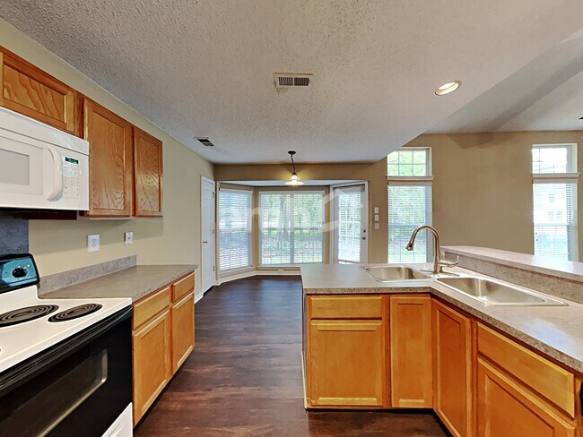 Foto del edificio - 13319 Harvest Point Dr