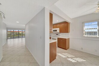 Building Photo - 13001 SW 15th Ct