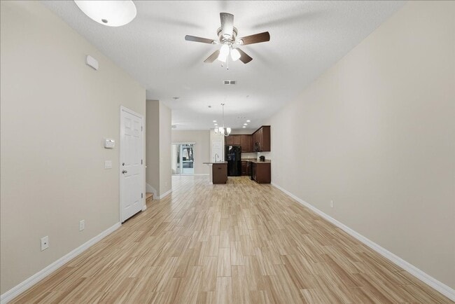 Foto del edificio - 714 Marotta Loop