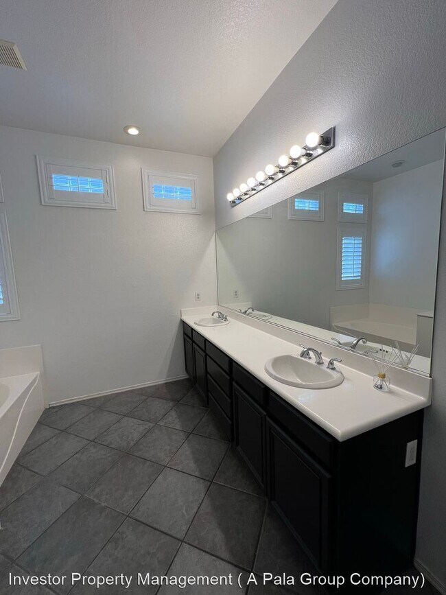 Foto del edificio - 3 br, 3 bath House - 8658 Waterford Bend St
