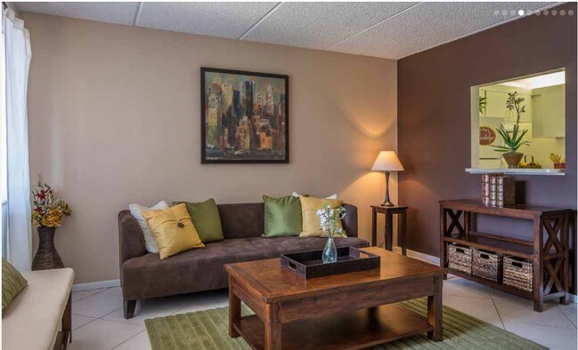 Sala de estar - Coronado Springs Apartments