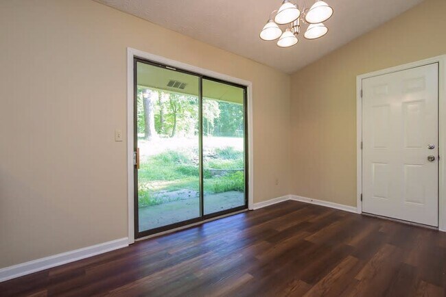 Building Photo - 2783 Shetland Ln NW