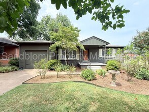 Building Photo - 3737 E 37th Pl