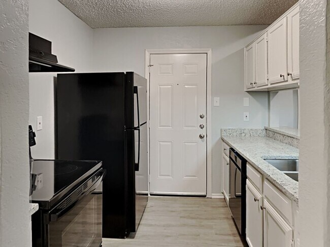 Foto del edificio - Newly Renovated Single Family Home | 3 BR/2BA | Near Downtown Dallas!