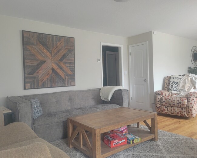 Photo - 2845 Elm St House