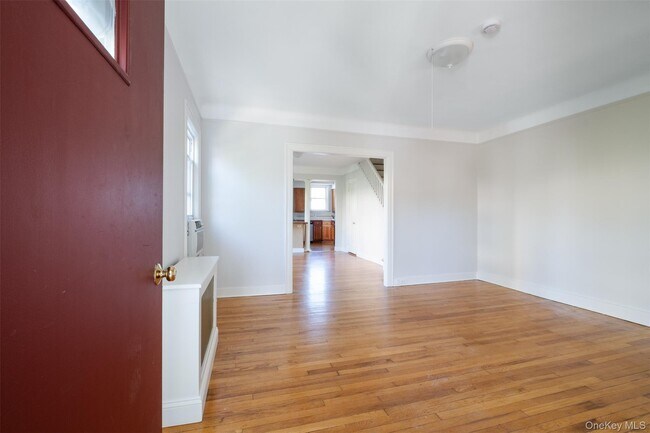 Building Photo - 451 Beach Ave