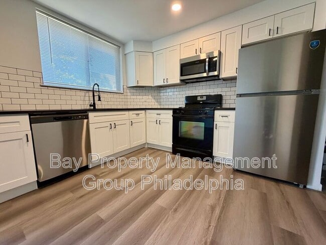 Building Photo - 1414 N 11th St