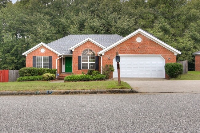 Building Photo - 3 Bedroom Ranch Grovetown
