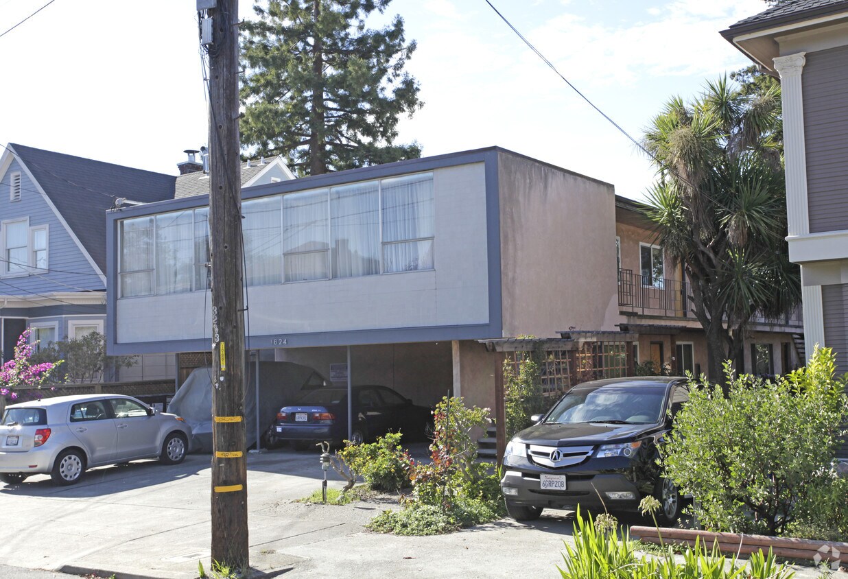 Building Photo - 1624 Josephine St
