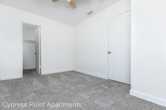 Building Photo - 2 br, 1 bath Apartment - 4760 E. Butler #1...