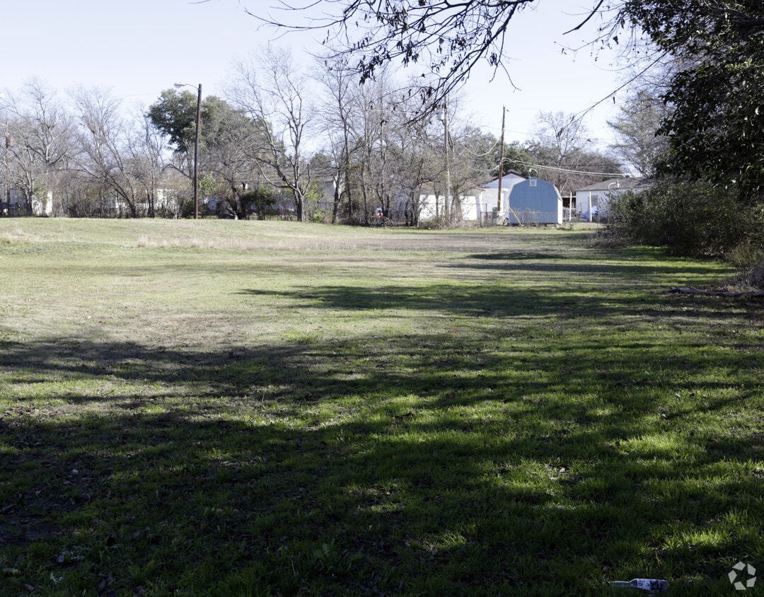 The Haylie Apartments Garland, TX