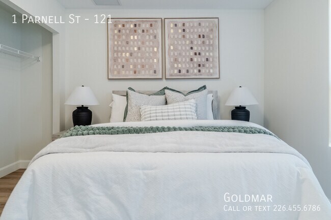 Photo du bâtiment - Pet Friendly, Bright and Spacious 2 Bedroom Unit!