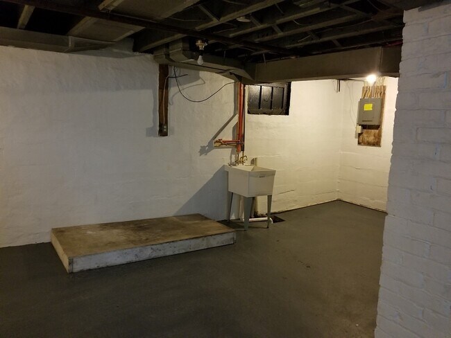 Foto del edificio - 208 Pennsylvania Ave