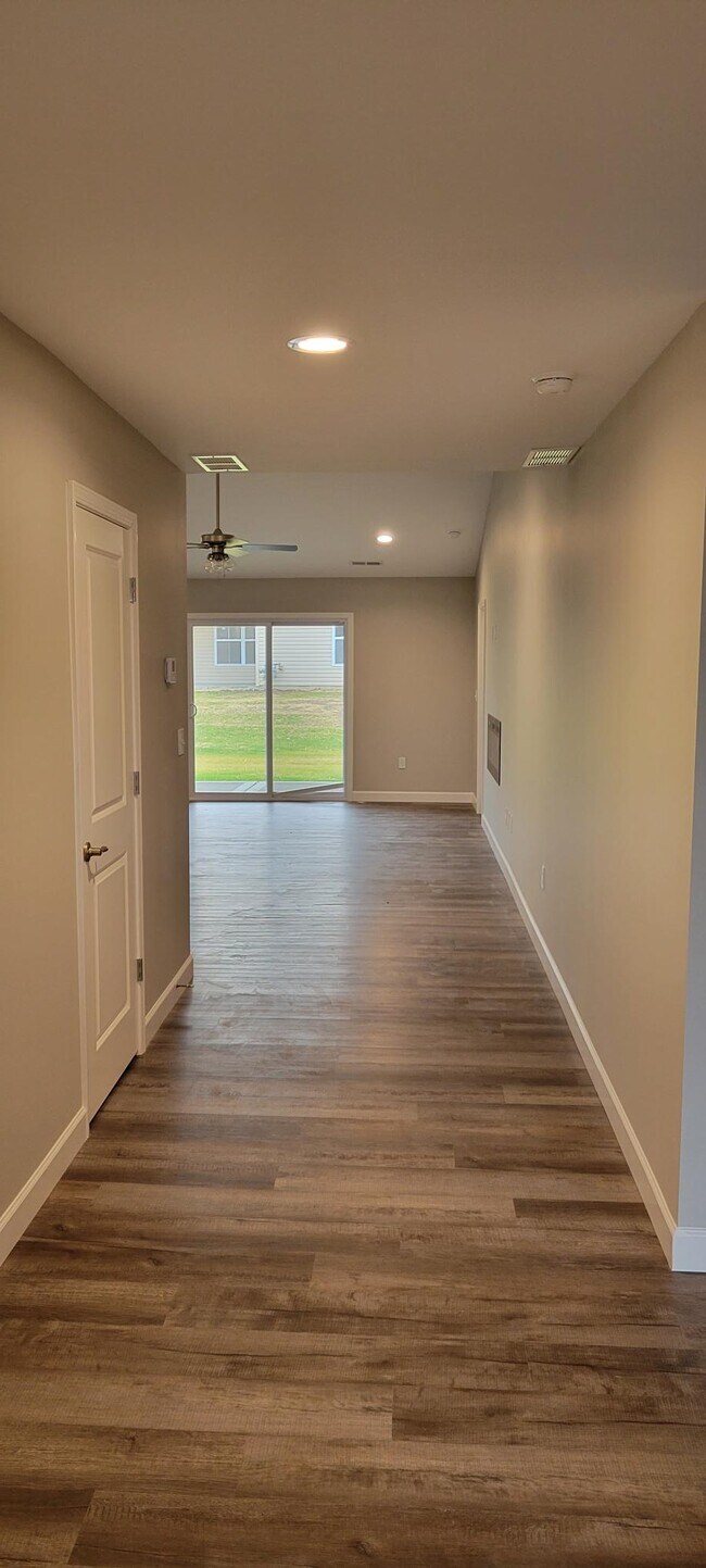 136 N Main St, Glen Carbon, IL 62034 Townhome Rentals in Glen Carbon