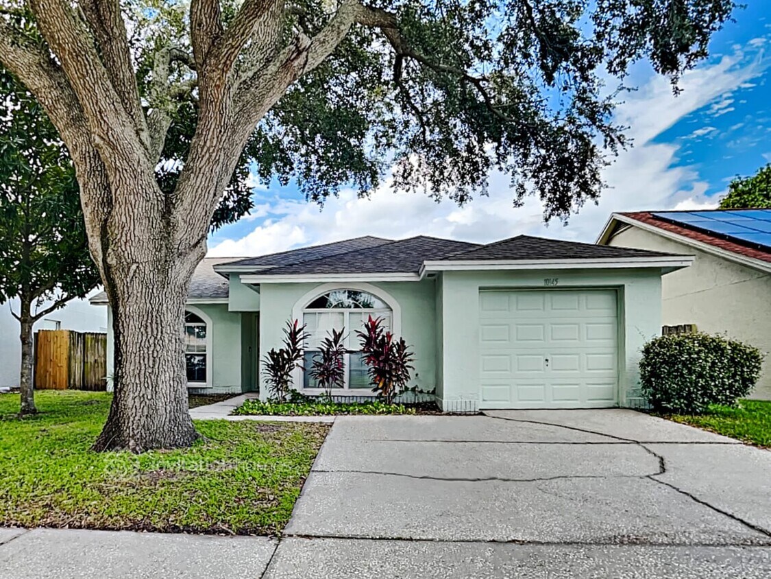 Foto principal - 10145 Cedar Dune Dr