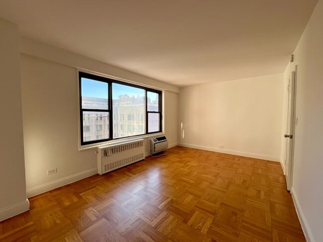 Building Photo - 145 Fourth Avenue
