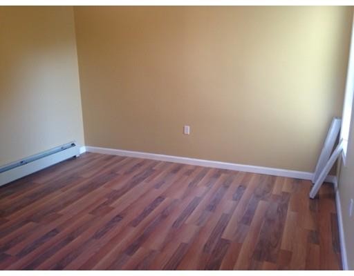 Building Photo - 23 Sheridan St