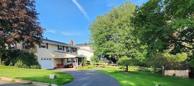 Foto del edificio - 2946 Northwood Dr
