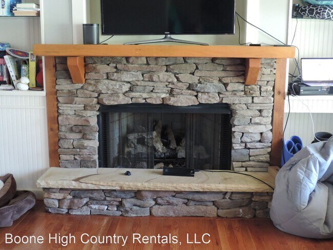 Foto del edificio - 4 br, 3 bath House - 1246 Highland Hall Road