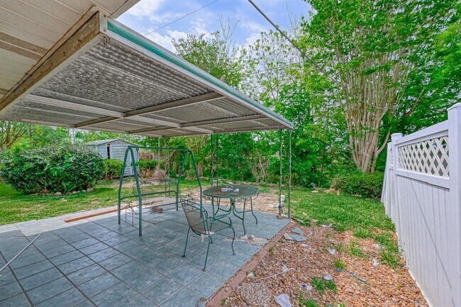 Building Photo - 12546 Claygate Dr