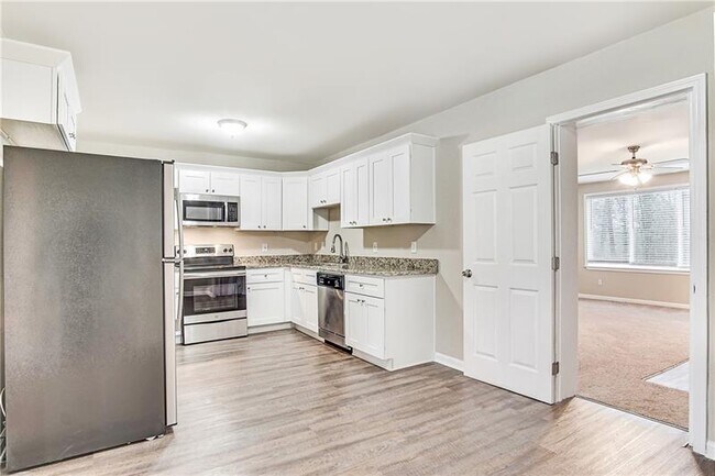 Foto del edificio - 3489 Pine Forest Dr SE