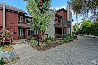 Building Photo - 5032 Maytime Ln