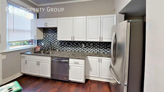 Photo - 2317 Stratford Ave Apartment