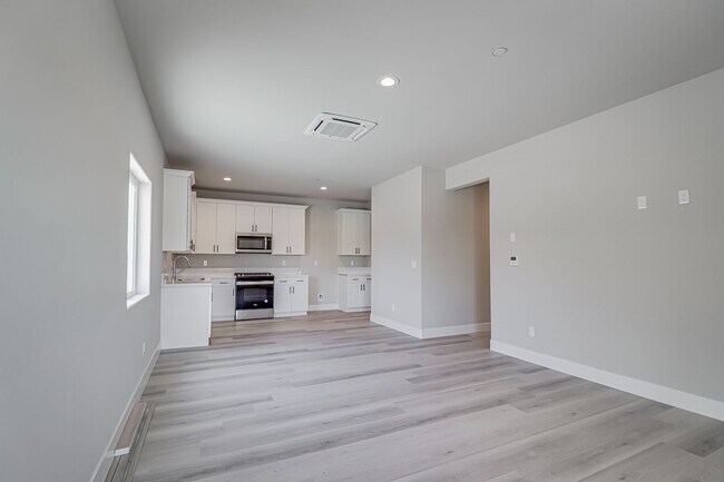 Foto del edificio - 5212 Hawkwatch Ln