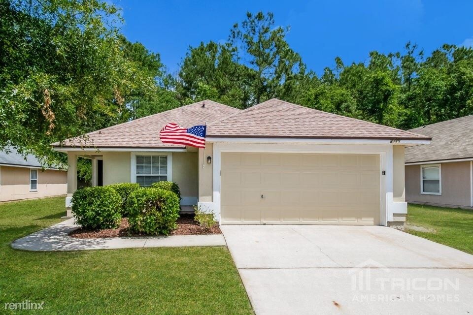 Primary Photo - 2725 Acorn Park Dr N