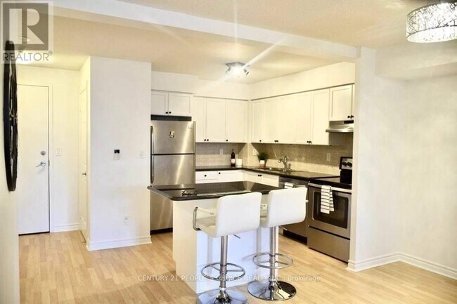 Building Photo - 3888 Duke of York Blvd