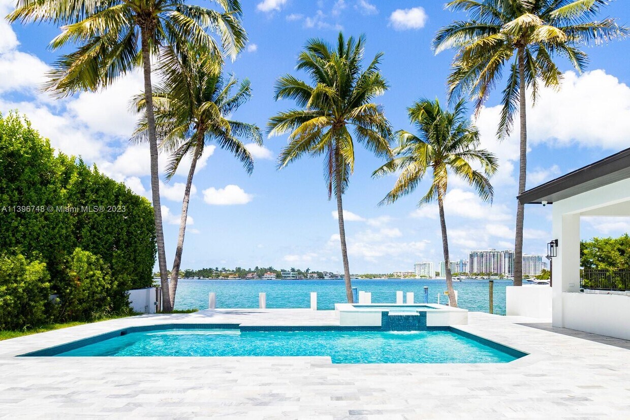 Foto principal - 91 N Hibiscus Dr