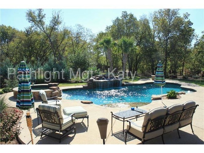 Building Photo - 230 Brookbend Drive, Waxahachie, TX, 75165