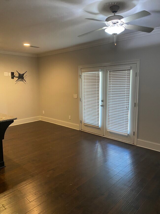 Foto del edificio - 2150 3rd Ct