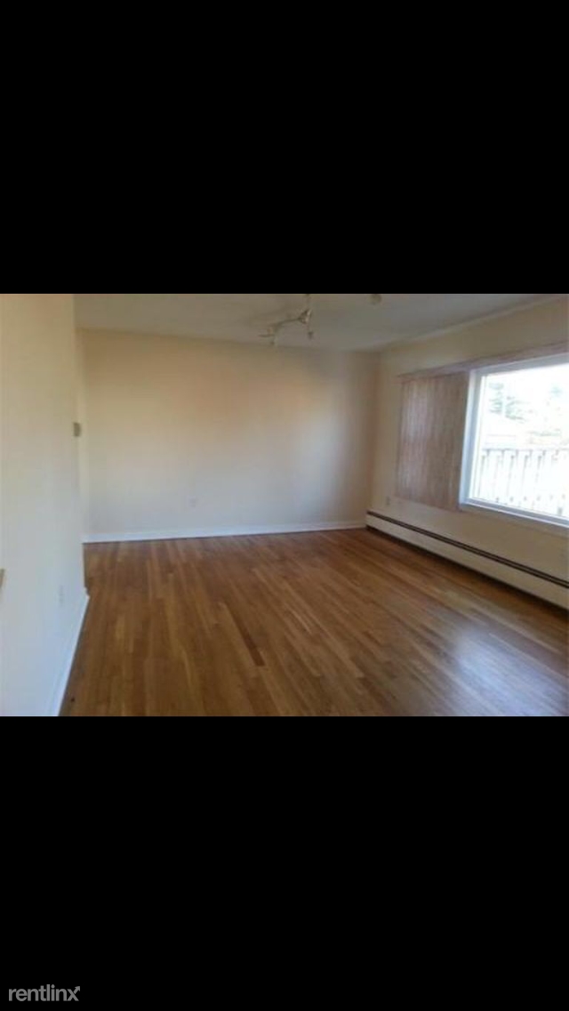 Building Photo - 143 Woodbridge Rd