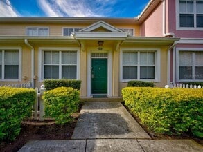 Building Photo - 4019 Venetian Bay Dr