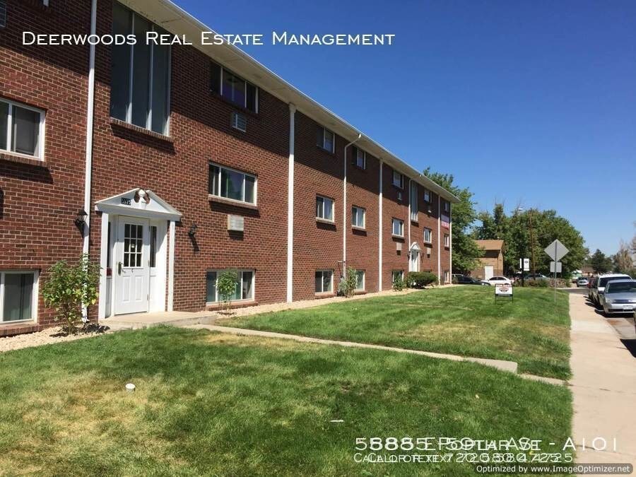 Foto principal - 5885 Poplar St