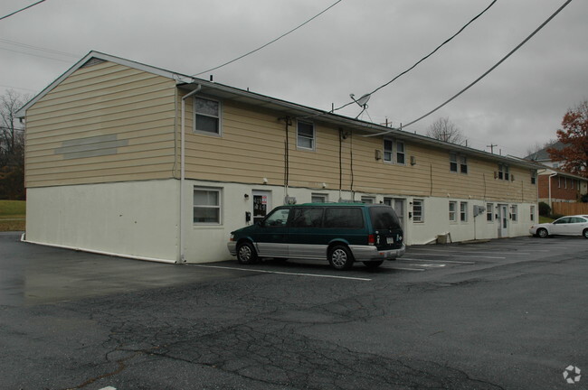 Building Photo - 403 S Baltimore St