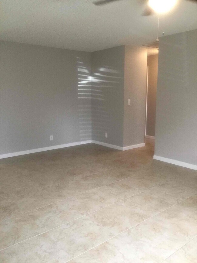 Building Photo - 5619 Haverford Way