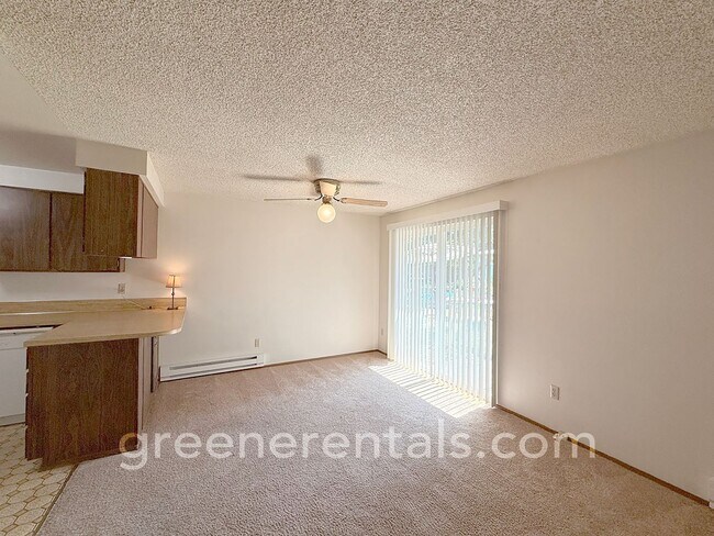 Foto del edificio - 7625 Trails End Dr SE