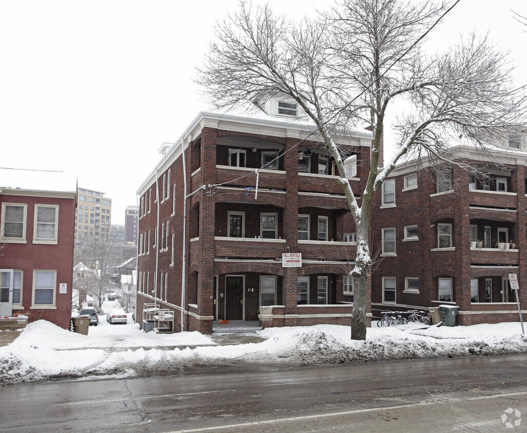 Primary Photo - 115 E Gorham St