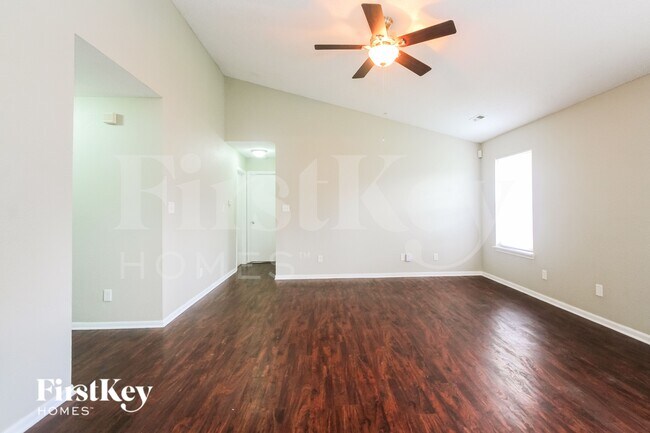 Foto del edificio - 4007 Magnolia Dr